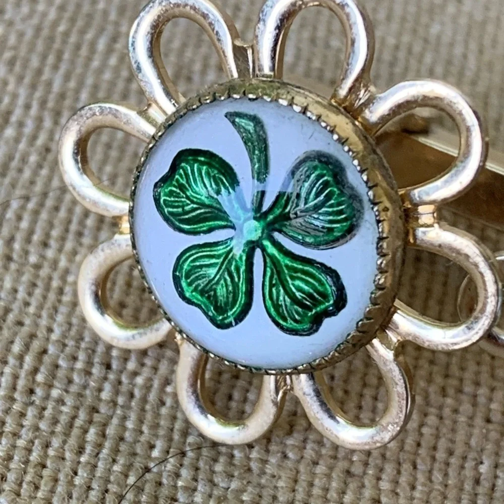 Vintage Cufflinks 4 Leaf Clover Shamrock St. Patrick’s Day Goldtone